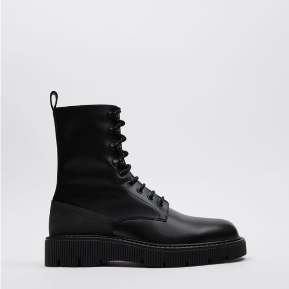 THICK SOLE LEATHER BOOTS like new 🔥